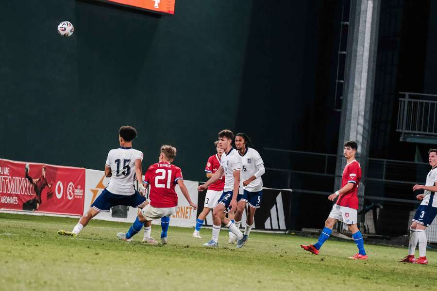 Mladí Češi prohráli s Anglií 2:4.