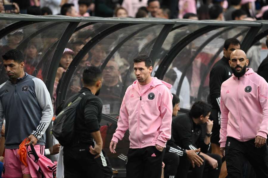 Messi y Suárez, en Hong Kong