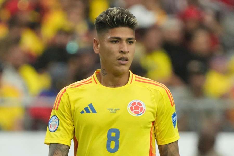 Carrascal pode jogar no Brasil pela primeira vez com a camisa do Fla Carrascal pode jogar no Brasil pela primeira vez com a camisa do Fla