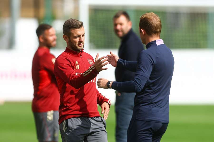 Jack Wilshere deixa comando técnico dos sub-18 do Arsenal