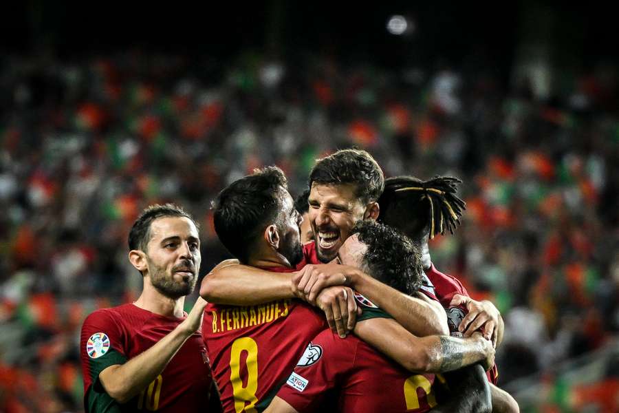 Le Portugais sans Ronaldo humilie le Luxembourg, la Croatie assure en Arménie