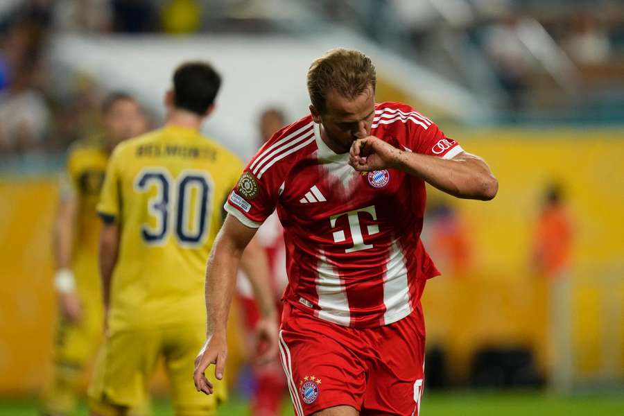Kane celebrates giving Bayern Munich the lead