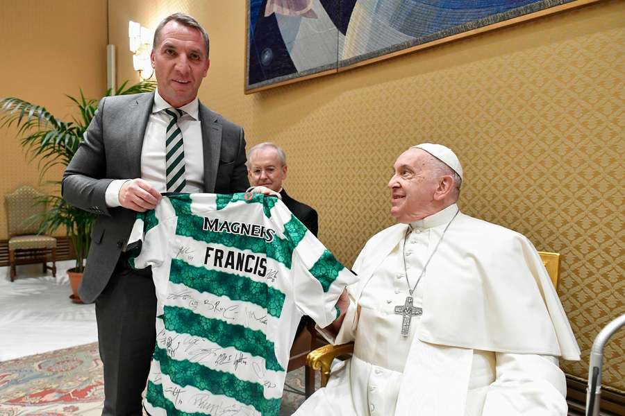 Der Papst (r.) empfing Celtic Glasgow