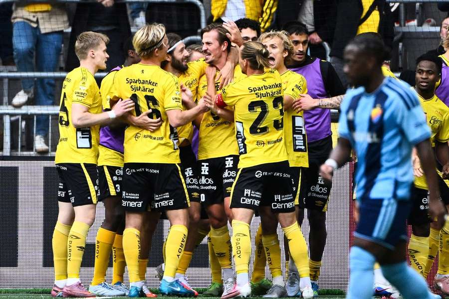 Elfsborg celebrate Simon Olsson's winner at Djurgarden Elfsborg celebrate Simon Olsson's winner at Djurgarden