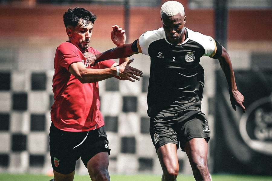 Boavista com segundas linhas perdeu com o Penafiel no relvado contíguo ao Estádio do Bessa