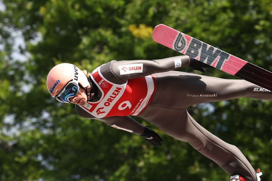 Dawid Kubacki najlepszy w konkursie skoków w Rasnovie, dobrzy Stoch i Zniszczoł