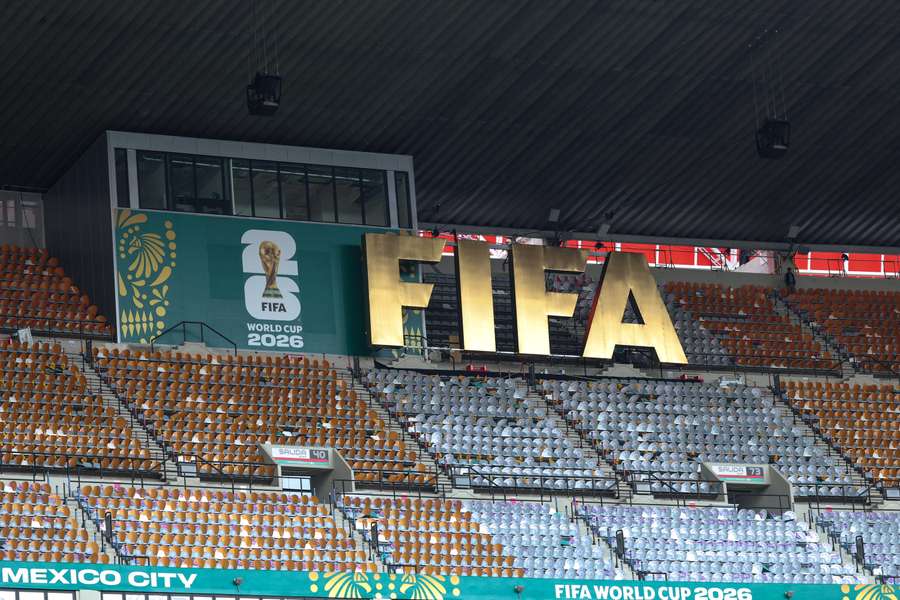 Símbolo de la FIFA en el estadio Azteca, en Ciudad de México Símbolo de la FIFA en el estadio Azteca, en Ciudad de México