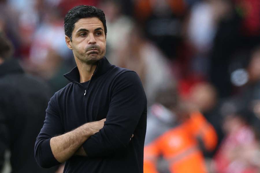 Mikel Arteta gestures on the touchline during Arsenal's defeat to Liverpool on Sunday
