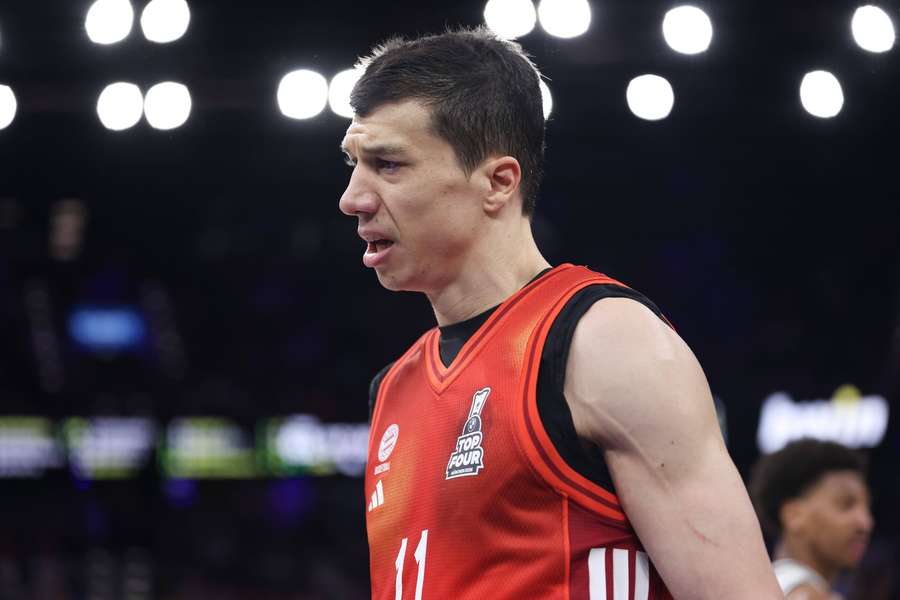 Vladimir Lucic versteht die Welt nicht mehr. Vladimir Lucic versteht die Welt nicht mehr.