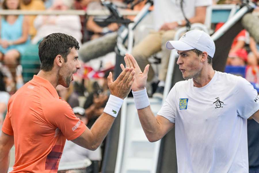 Djokovic e Pospisil