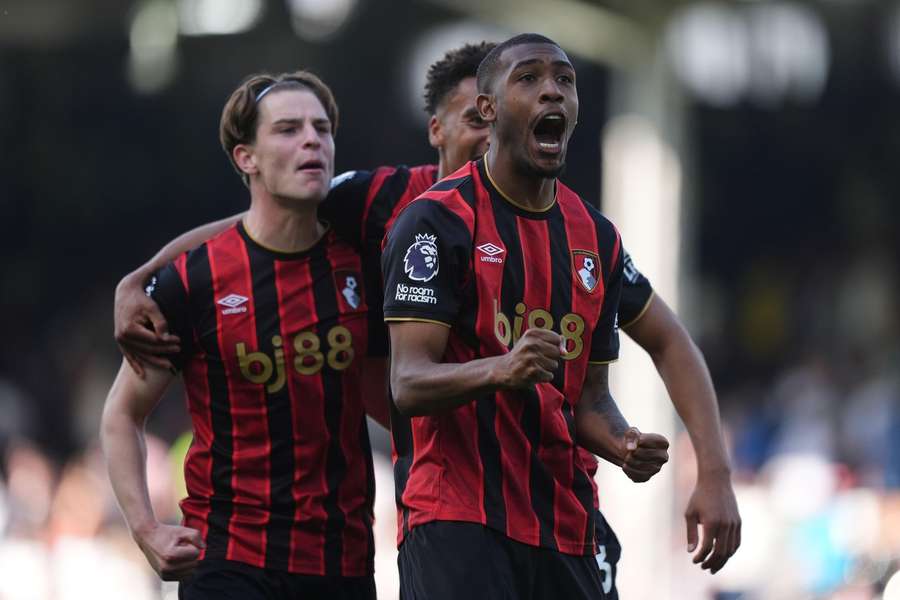 Rayan marcou o golo da vitória do Bournemouth diante do Fulham
