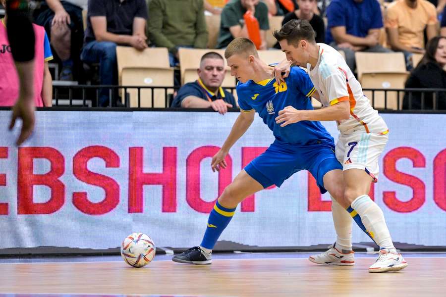 Semenchenko brilha na seleção ucraniana Semenchenko brilha na seleção ucraniana