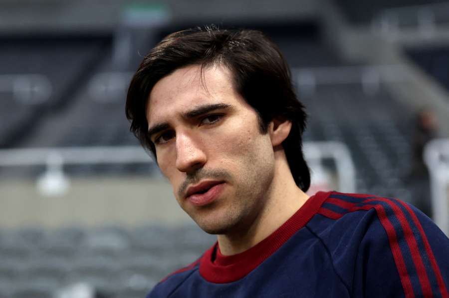 Newcastle "calm" about Tonali's future despite constant transfer links away from the club Newcastle "calm" about Tonali's future despite constant transfer links away from the club