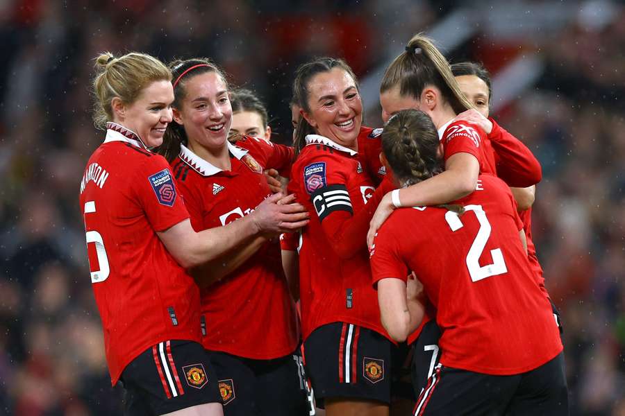 Manchester United sit a point ahead of Chelsea in the WSL standings