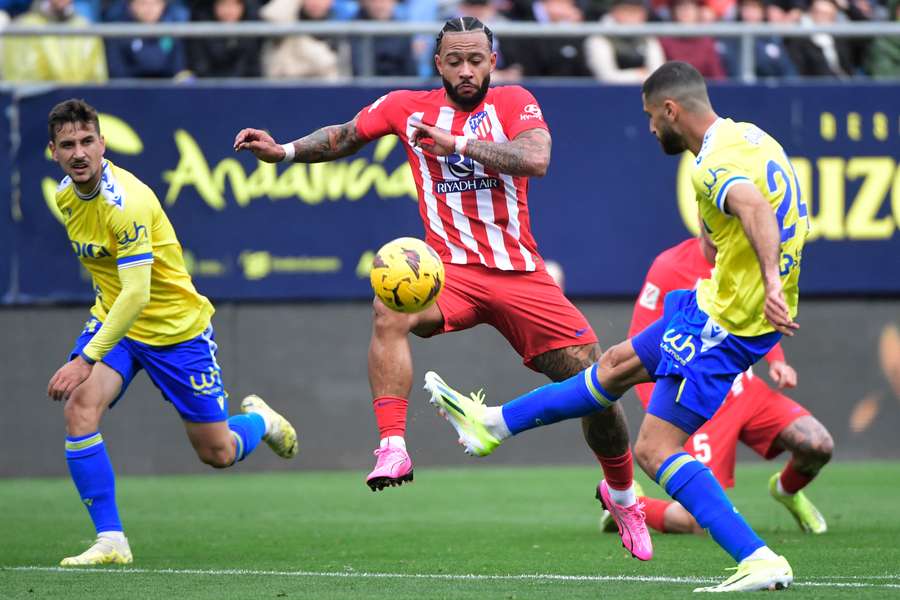 Aiham Ousou estrou-se frente ao Atlético Madrid