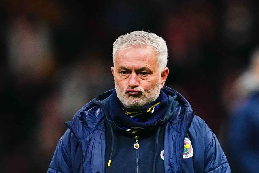 José Mourinho enfrenta agora Comité de Disciplina na Turquia
