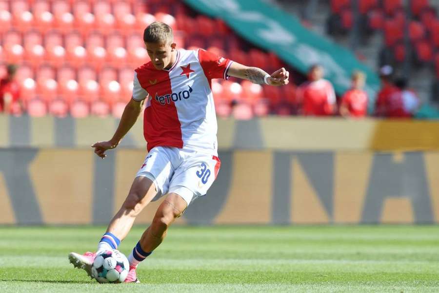 Souček, nebo Nowak? Polská posila Slavie je na této fotce téměř k nerozeznání od reprezentační stálice. Souček, nebo Nowak? Polská posila Slavie je na této fotce téměř k nerozeznání od reprezentační stálice.