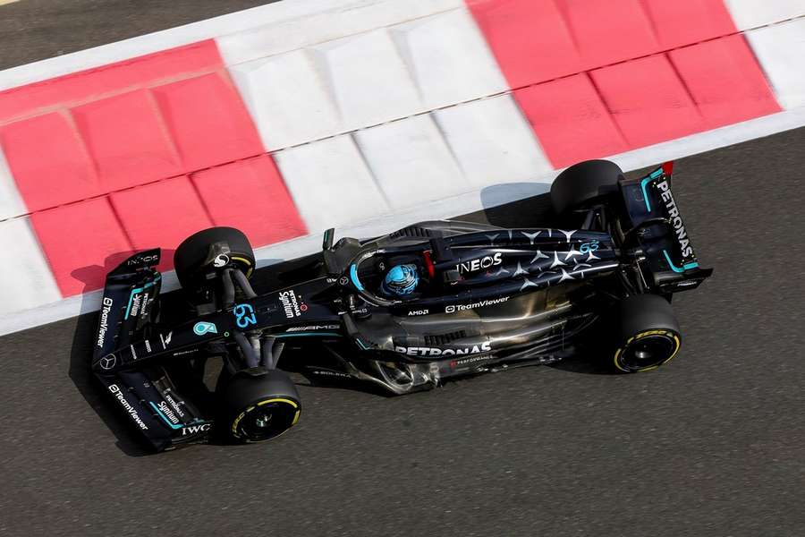 La Mercedes di George Russell sul circuito di Abu Dhabi