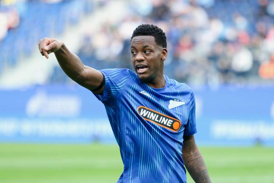 Jhon Durán representou o Zenit na segunda metade da última época Jhon Durán representou o Zenit na segunda metade da última época