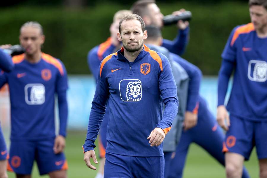 Daley Blind range le maillot Oranje.