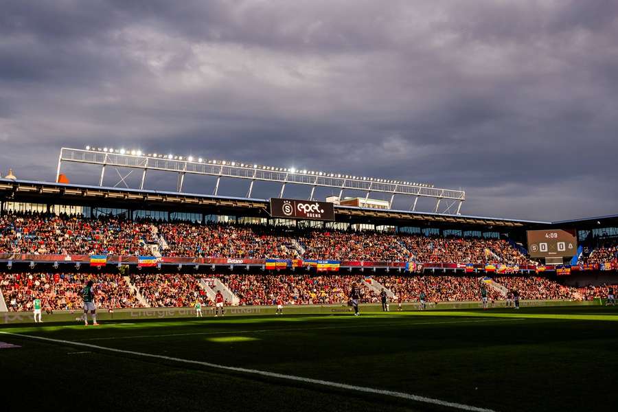Současný stadion Sparty na Letné. Současný stadion Sparty na Letné.