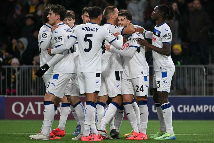 L'Atalanta festeggia il sesto gol rifilato allo Young Boys