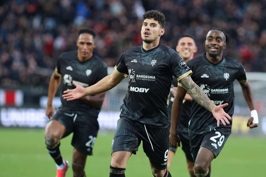 Florinel Coman a marcat la debut