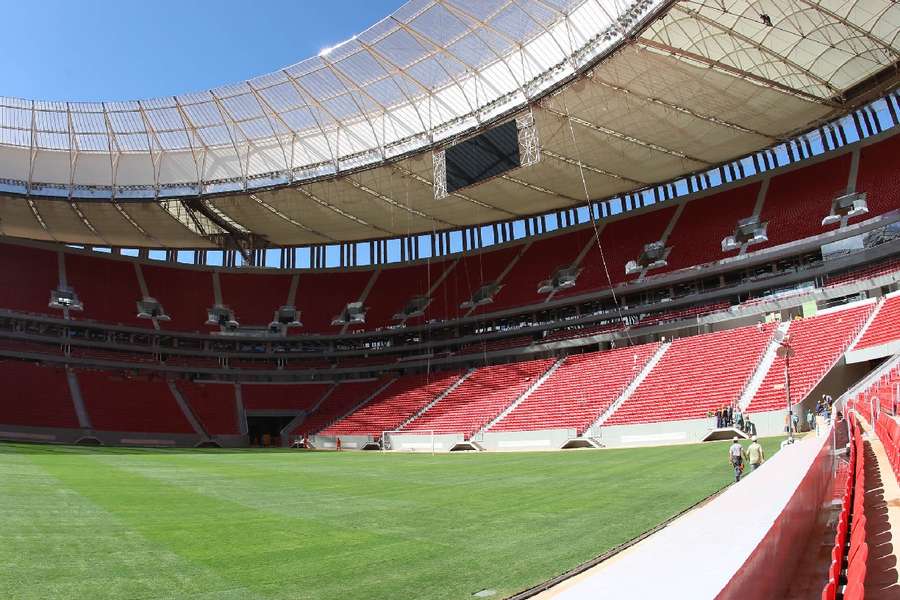 Mané Garrincha vai receber duelo entre Brasil e Peru, em outubro, pelas Eliminatórias