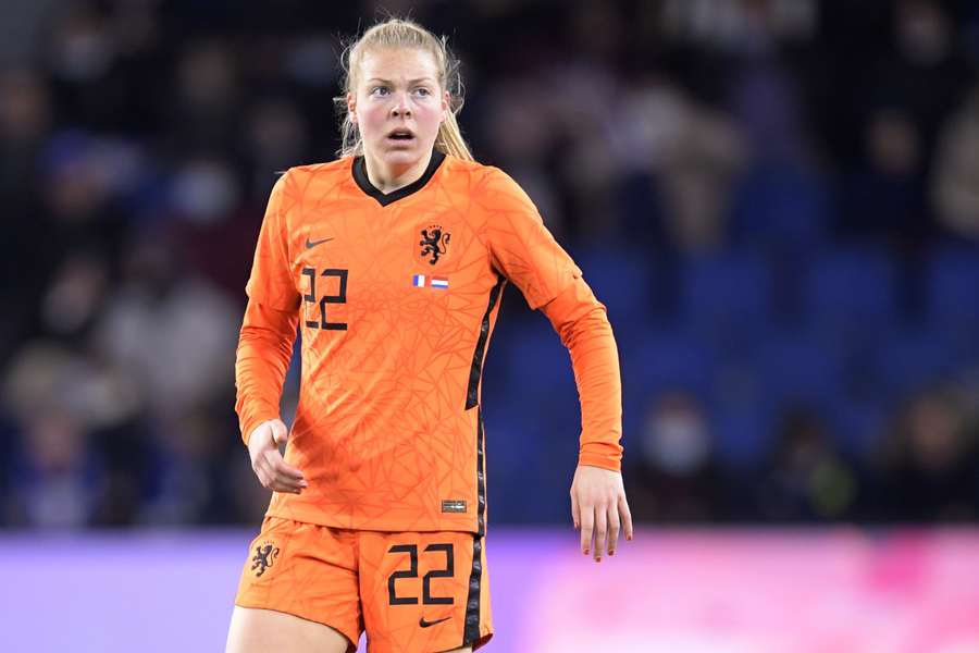 Jill Baijings in het shirt van het Nederlands Elftal