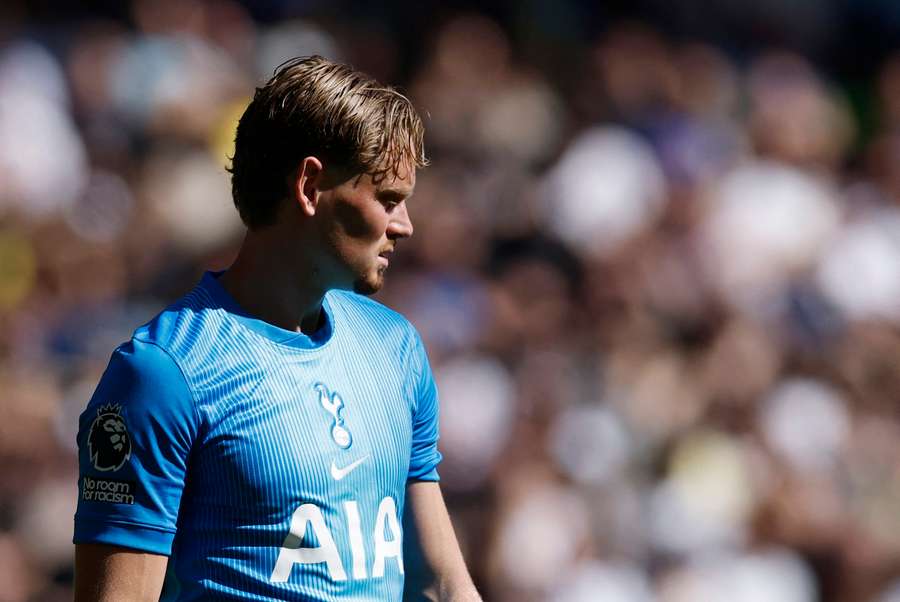 Karta se obrací. Kinského rázem v Anglii chválí, pro experty by měl být novou jedničkou Spurs