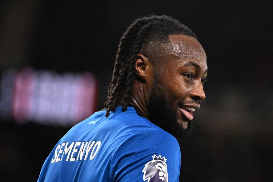 Obletovaný forvard Antoine Semenyo. Obletovaný forvard Antoine Semenyo.