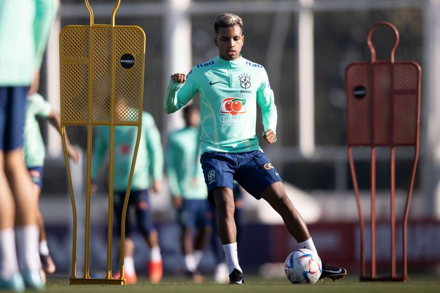 Rodrygo marcou sete gols e deu cinco assistências em 18 jogos na atual temporada