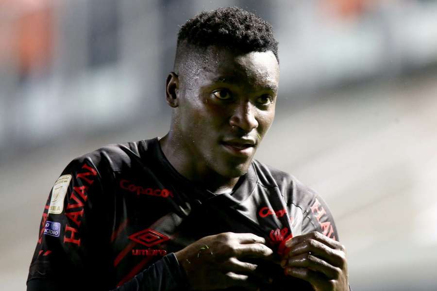 Viveros recebeu primeira convocação para seleção da Colômbia Viveros recebeu primeira convocação para seleção da Colômbia