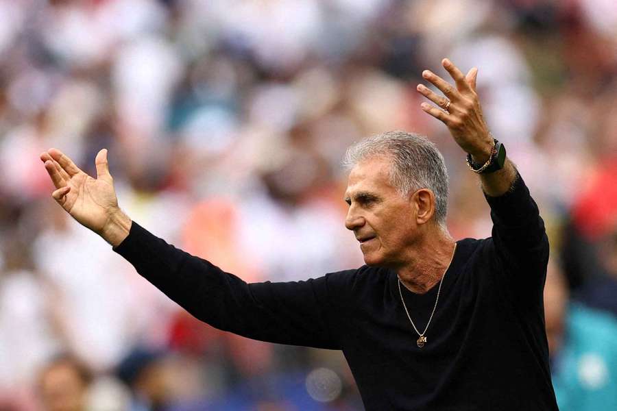 "La VAR devrait aider les arbitres", dit Queiroz après un pénalty non sifflé