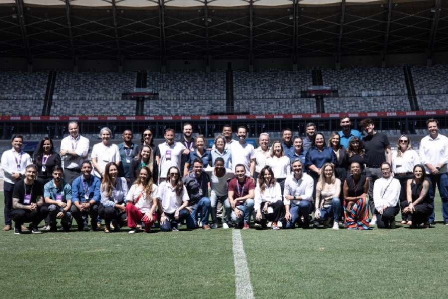 Delegação técnica da FIFA conheceu a estrutura do Mineirão, um dos potenciais estádios da Copa de 2027