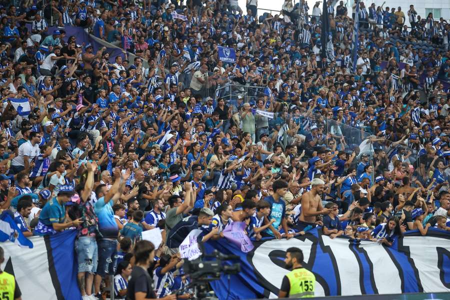 O FC Porto empatou frente ao Arouca no Estádio do Dragão