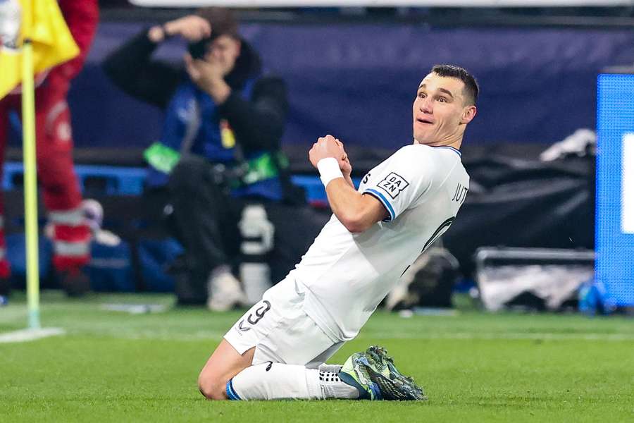 Ferrán Jutglà festeja pelo Club Brugge