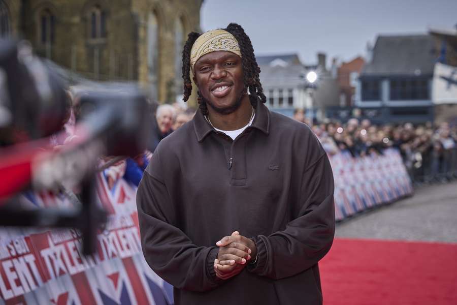 YouTuber KSI anuncia aquisição do Dagenham & Redbridge YouTuber KSI anuncia aquisição do Dagenham & Redbridge