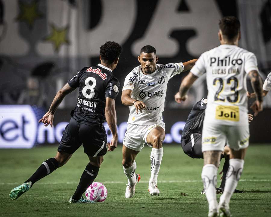 O Santos começou muito bem o jogo