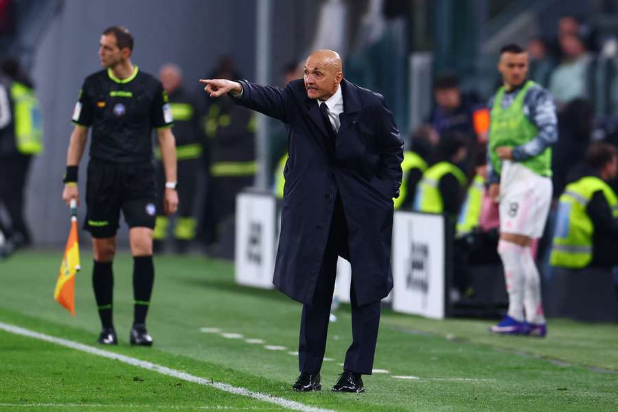 Spalletti: Não é altura para pensar em negociações contratuais com a Juventus