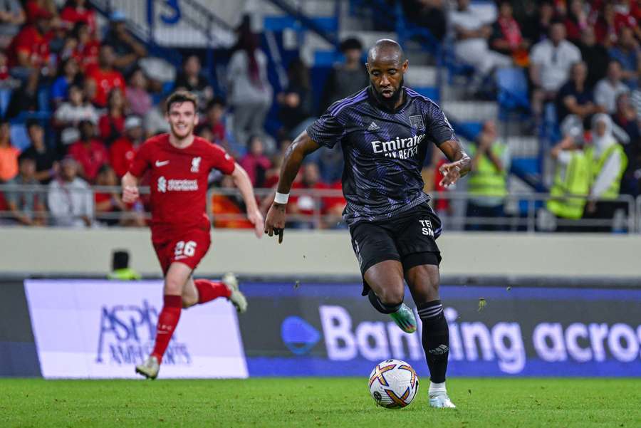 L'Olympique Lyonnais bat Liverpool en match amical avec un doublé de Lacazette