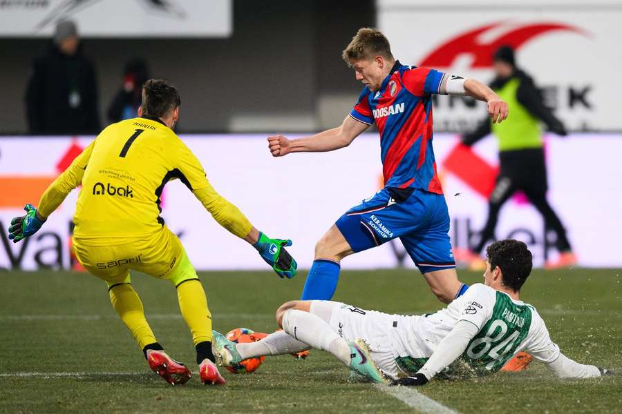 Poslední vzájemný zápas v Jablonci skončil 3:3.
