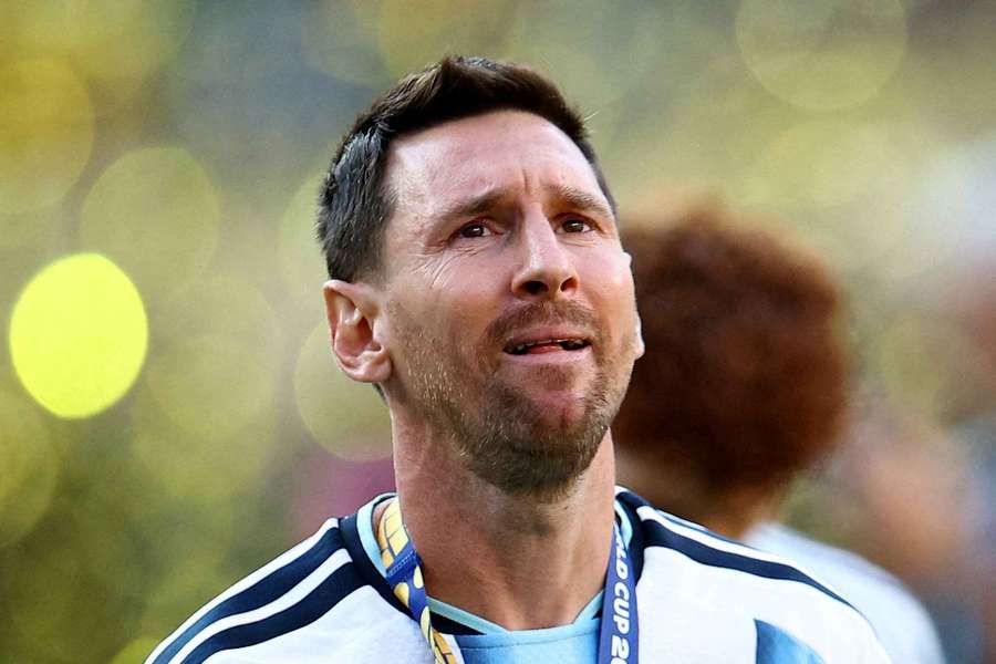 Messi po finále MS skončil v slzách. Messi po finále MS skončil v slzách.