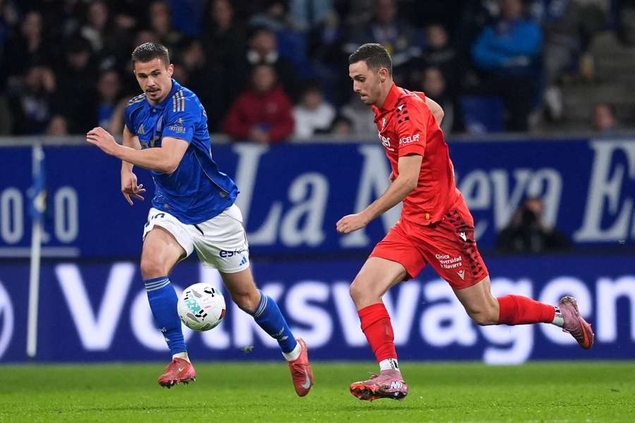 Raúl García ante Leander Dendoncker Raúl García ante Leander Dendoncker