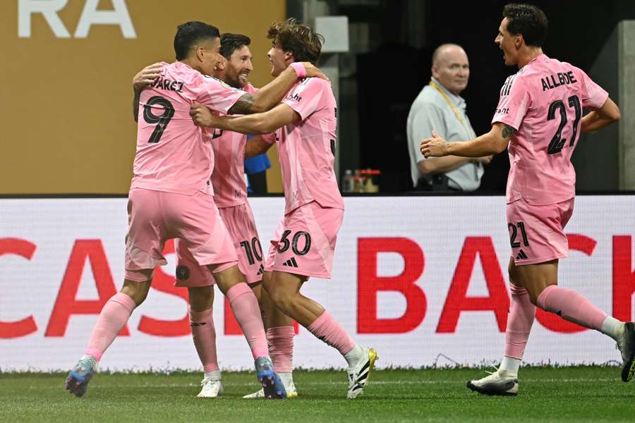 El Inter Miami gana al Oporto con golazo de Messi 2-1 | Flashscore.co