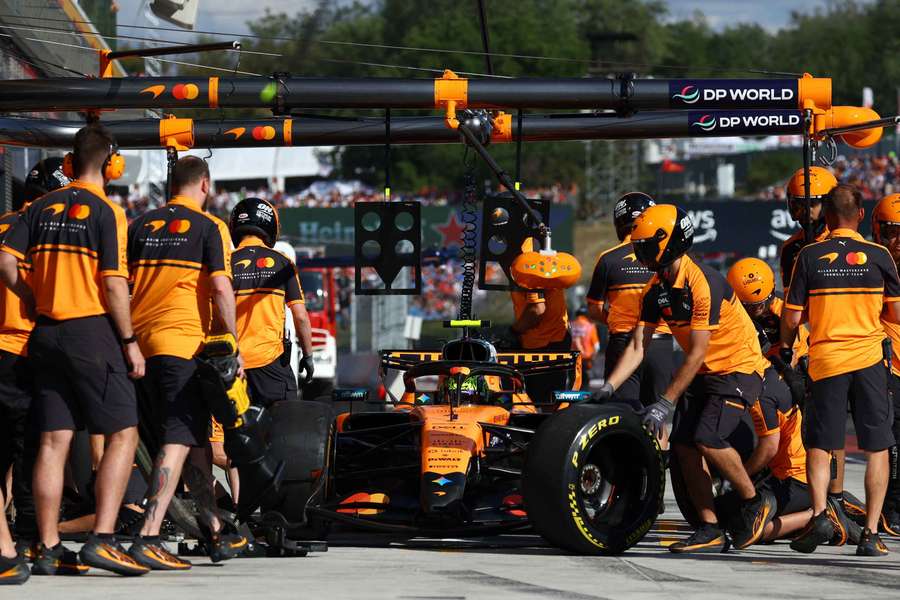 Norris, entrando en boxes Norris, entrando en boxes