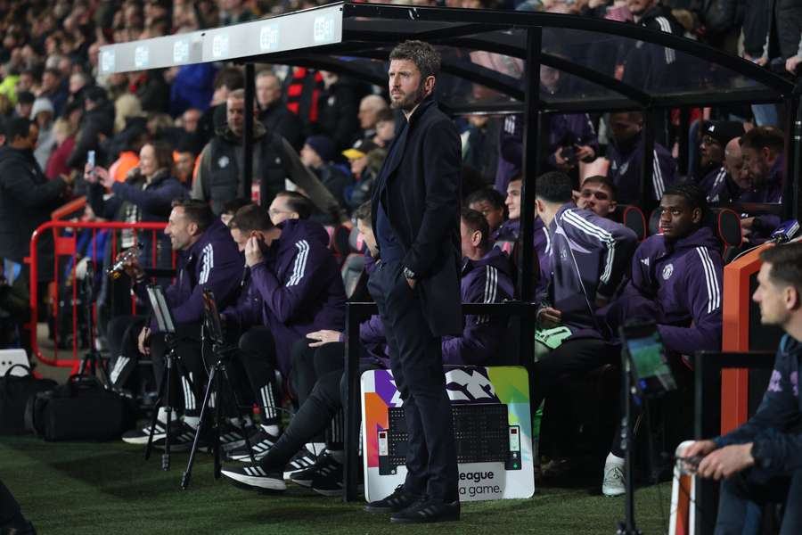 Man Utd great Giggs: I hope Carrick gets job