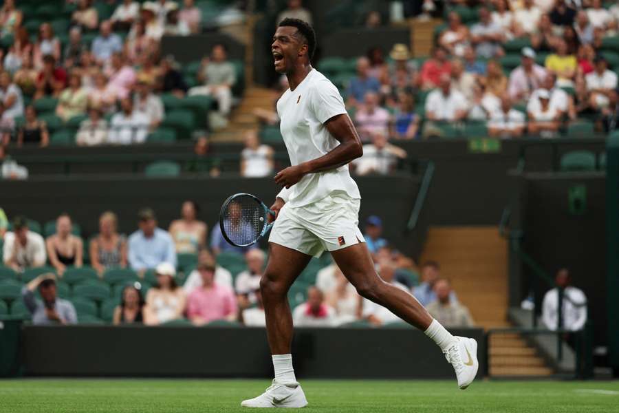 Giovanni Mpetshi Perricard în timpul meciului cu Taylor Fritz Giovanni Mpetshi Perricard în timpul meciului cu Taylor Fritz