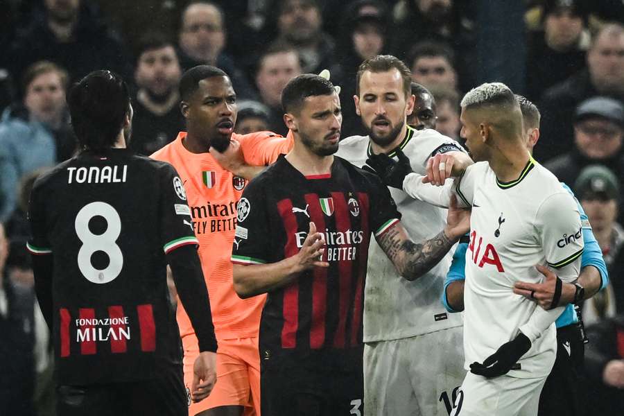 Ten-man Spurs crash out of Champions League with uninspired Milan draw