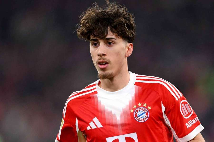 Santos Daiber erhält den Profivertrag bei Bayern.